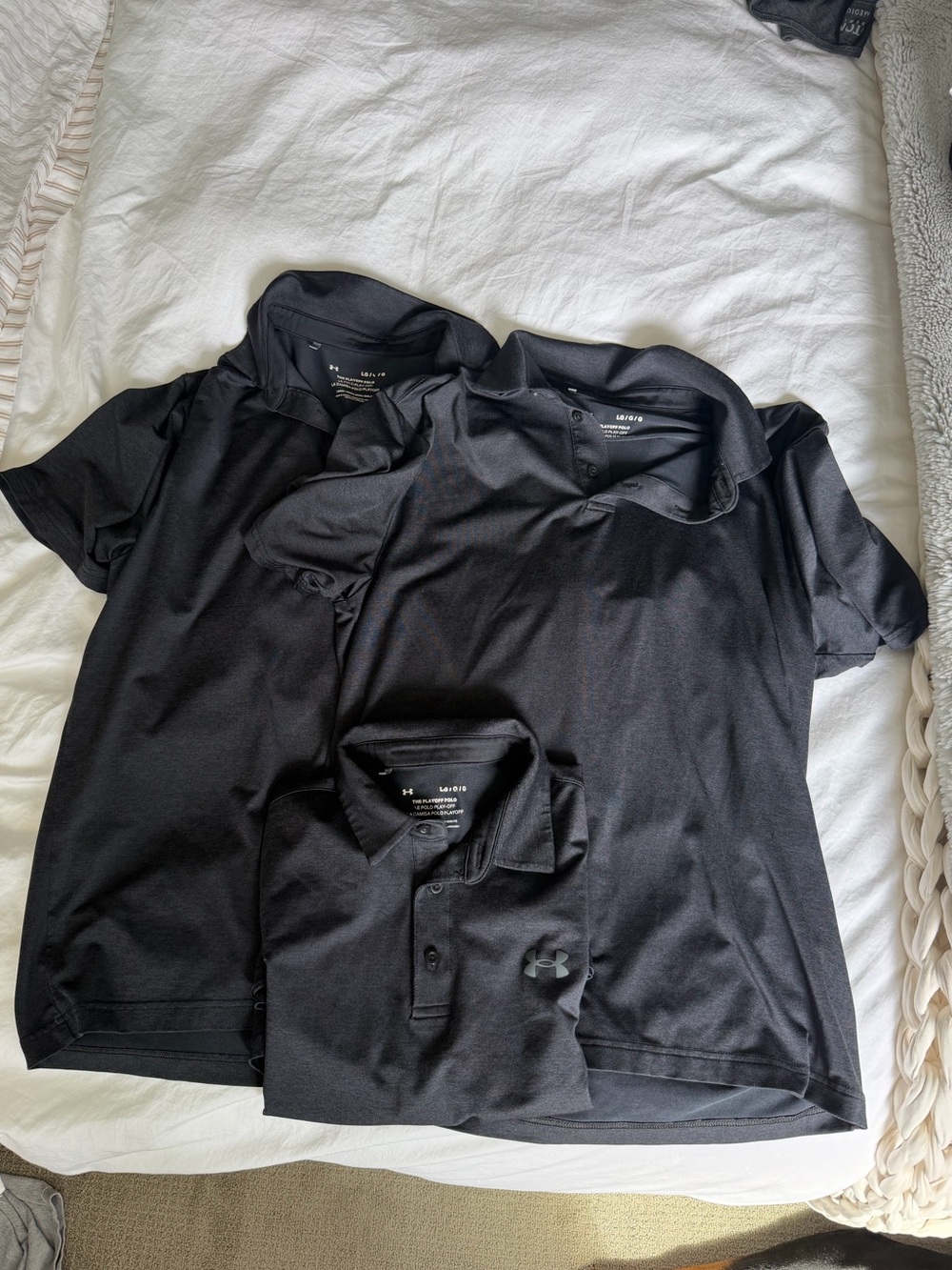 Under Armour Men’s black Playoff Polo THREE PACK size large mens L polo shirt